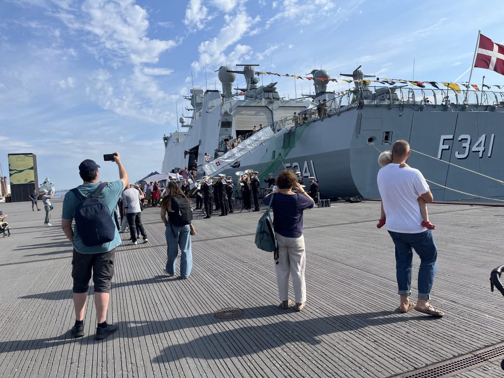 HDMS Absalon
